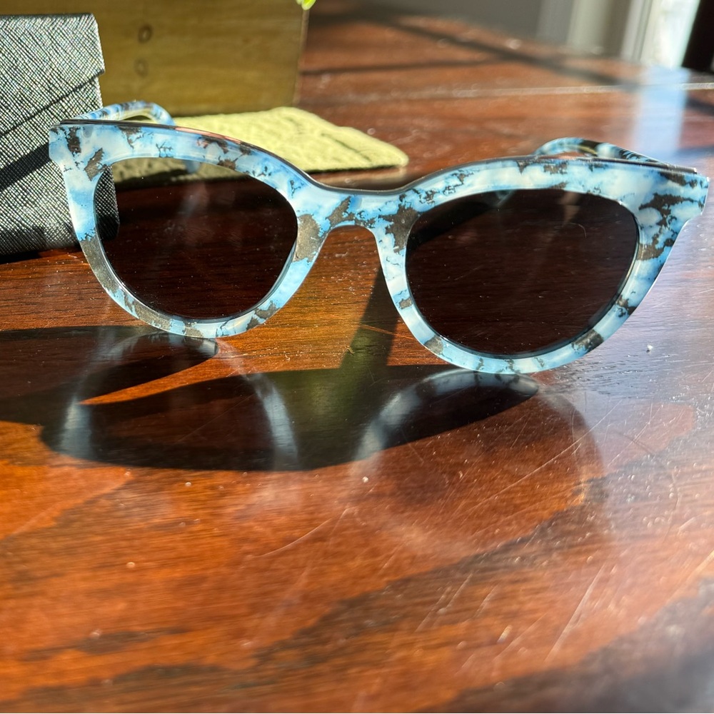 Price Revaux the Kiki polarized Sunglasses blue tortoise and case - Picture 2 of 9